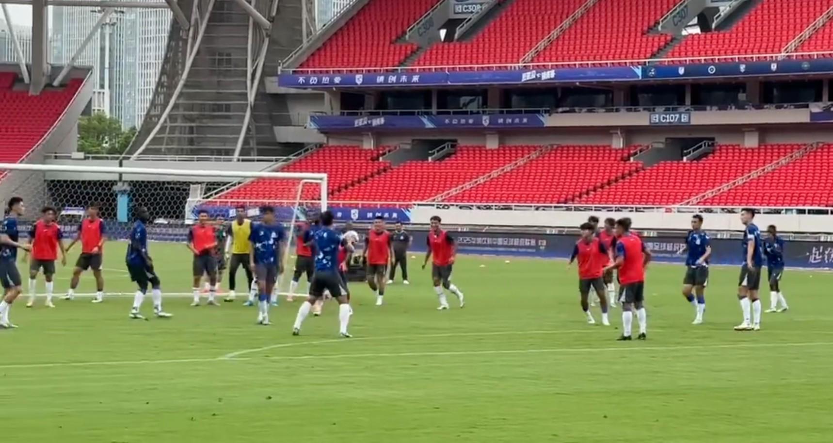 kaiyun体育平台-记者：吴曦、谢鹏飞单独训练，阿马杜、刘诚宇首发可能性很大