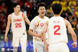 开云体育中国官网-崔永熙+焦泊乔加盟广东&amp;赵睿转投北京！原来疯狂星期四是这个意思