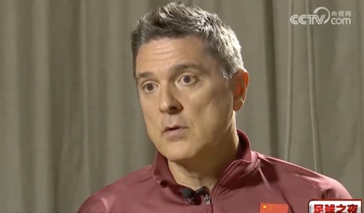 KAIYUN SPORTS-安东尼奥：王钰栋非常聪明、有争强好胜的性格，对他要加以呵护