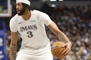 浓眉：独行侠首秀前我太急于复出了 回头看我可能会再多休息几天