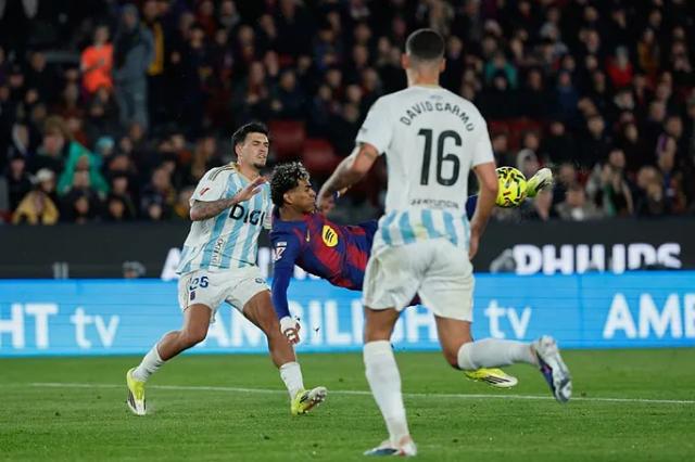 开云体育官网-【西甲】奥尔莫传射，亚马尔侧勾，巴萨3比0奥维耶多